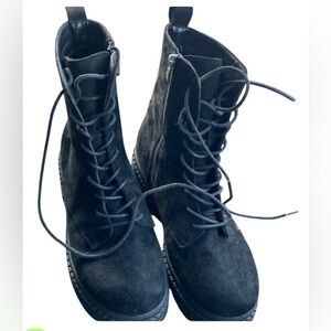 Rouge size 8 1/2 faux suede combat boots nice condition